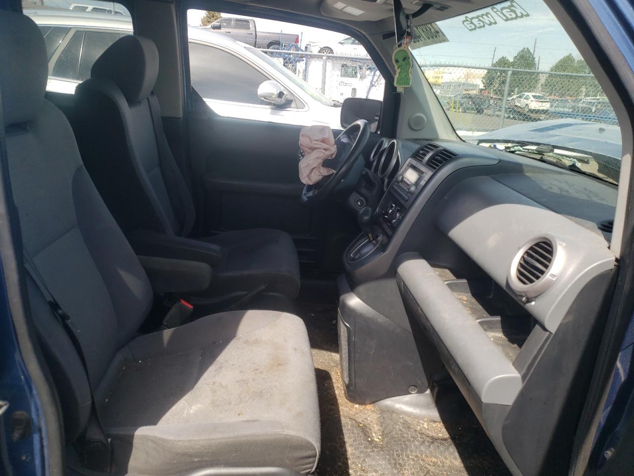 Photo 5 from auction – 2007 HONDA ELEMENT EX with VIN 5J6YH287X7L012149