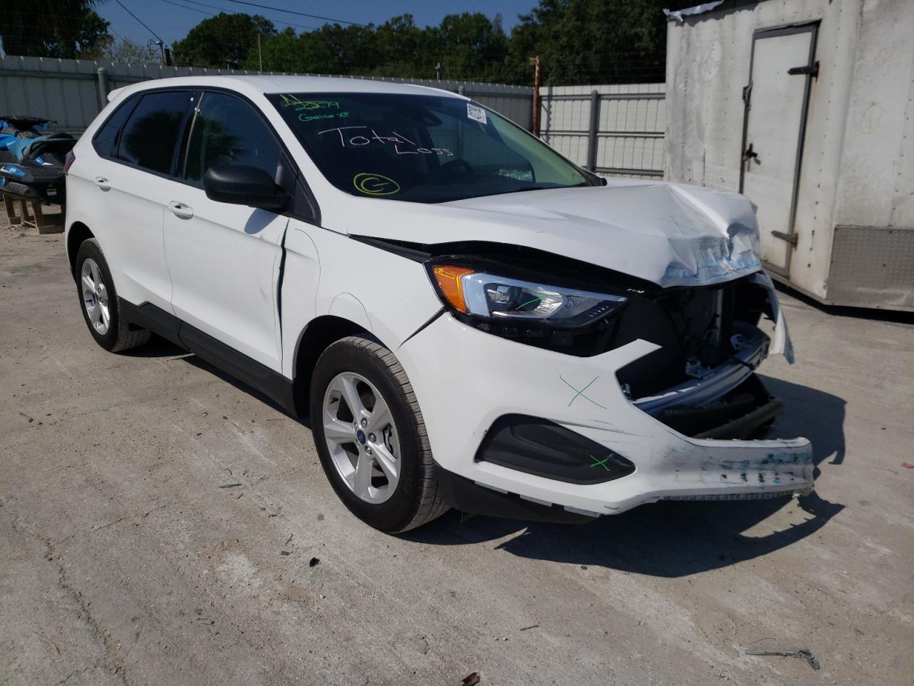 FORD EDGE SE 2020 with VIN 2FMPK3G99LBB40271 - Photo from auction