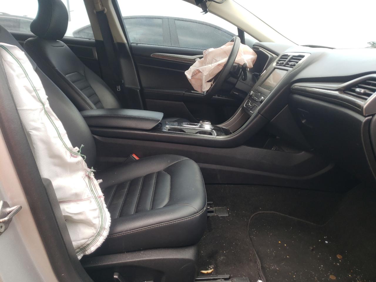Photo 5 from auction – 2019 FORD FUSION SEL with VIN 3FA6P0CD2KR118113