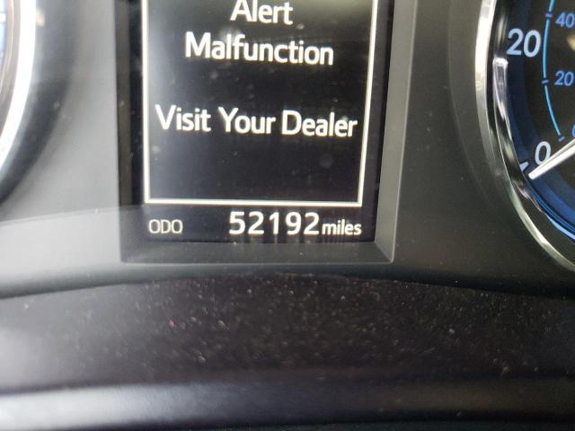 Photo 8 from auction – 2018 TOYOTA COROLLA L with VIN 5YFBURHE6JP824321