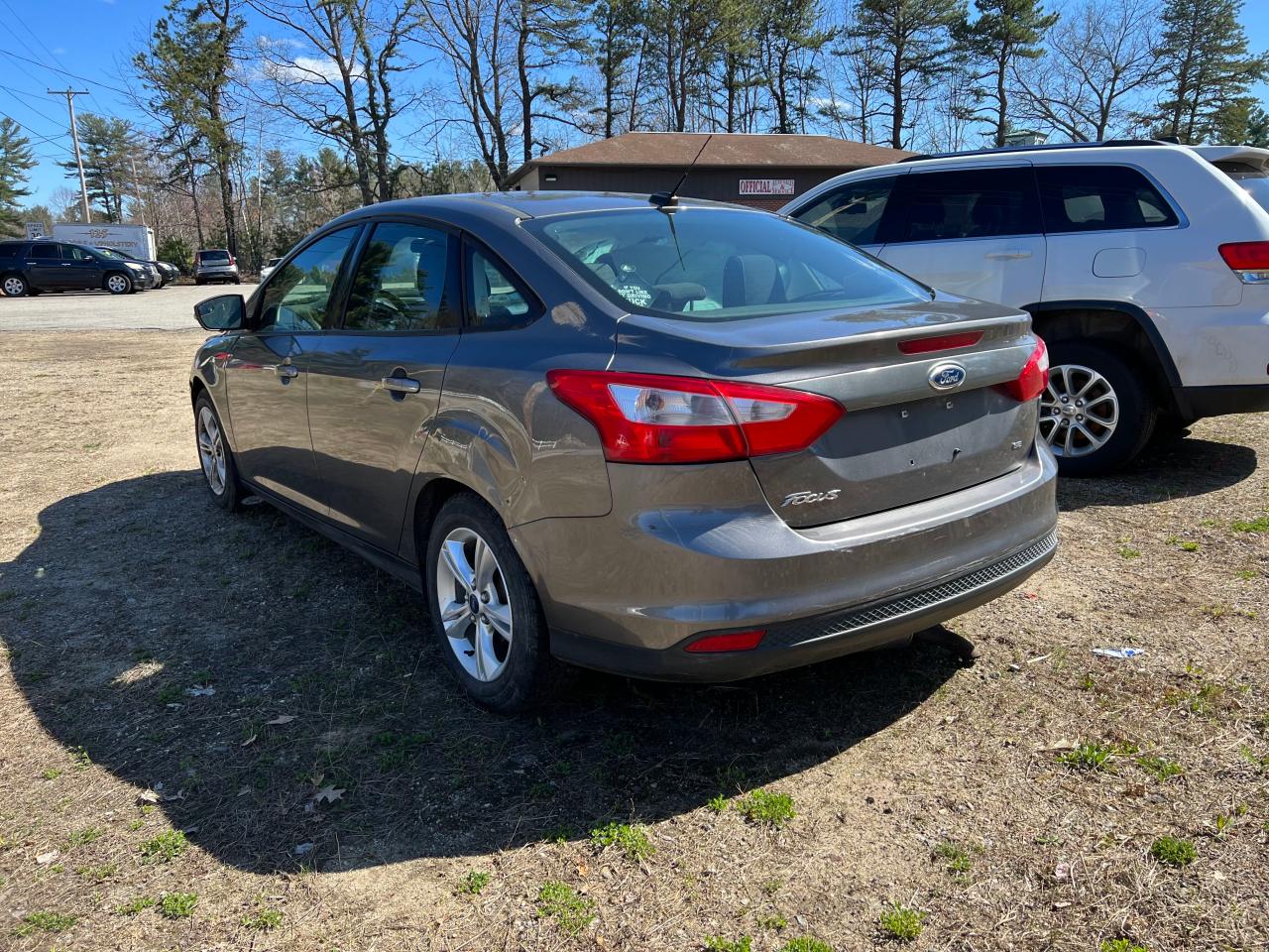 Photo 3 from auction – 2013 FORD FOCUS SE with VIN 1FADP3F21DL367880