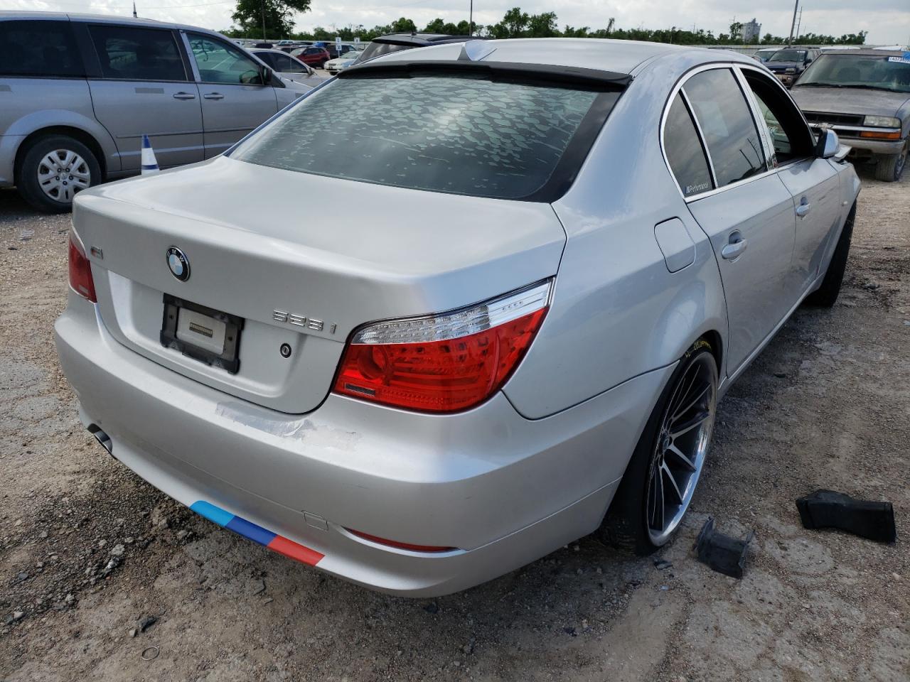 Photo 4 from auction – 2009 BMW 528 I with VIN WBANU53539C120883