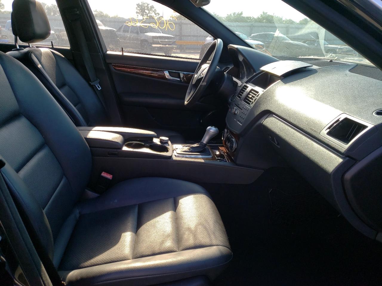 Photo 5 from auction – 2010 MERCEDES-BENZ C 300 with VIN WDDGF5EB3AF375261