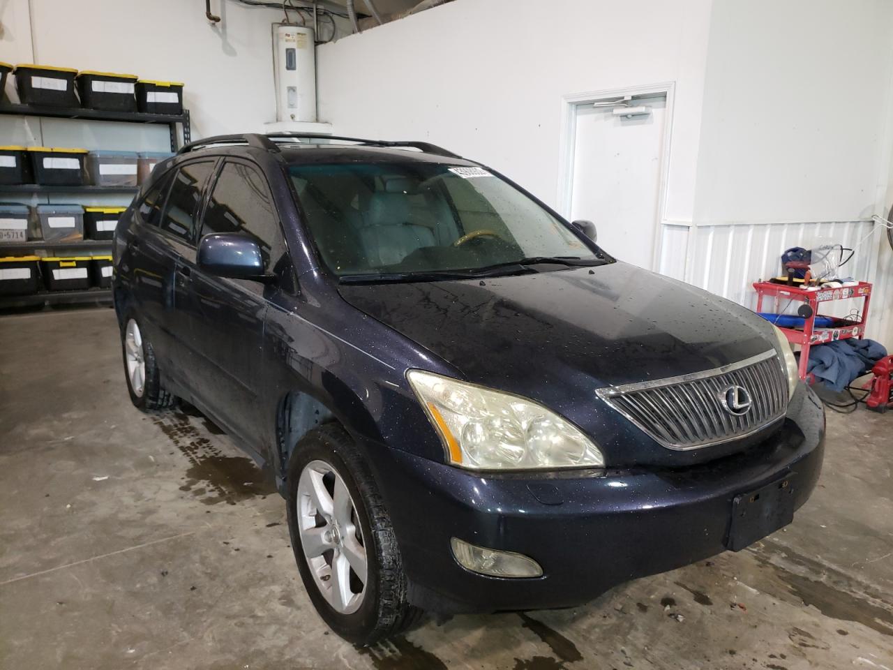 LEXUS RX 350 2007 with VIN 2T2GK31U77C013562 - Photo from auction