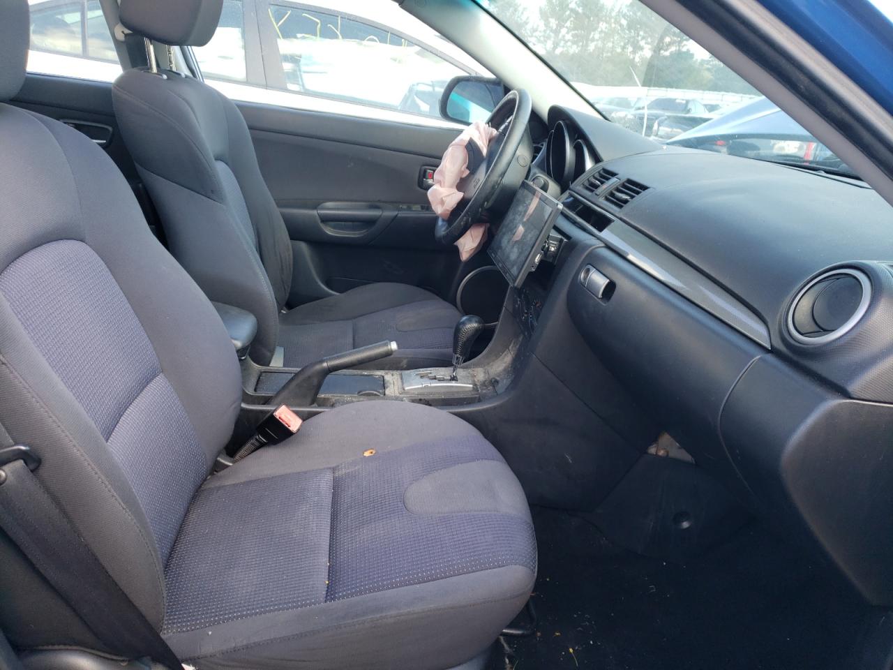 Photo 5 from auction – 2005 MAZDA 3 S with VIN JM1BK323751251157