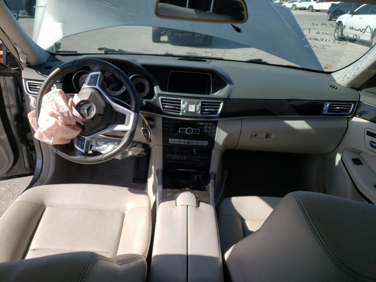 Photo 9 from auction – 2014 MERCEDES-BENZ E 350 with VIN WDDHF5KB2EA923312