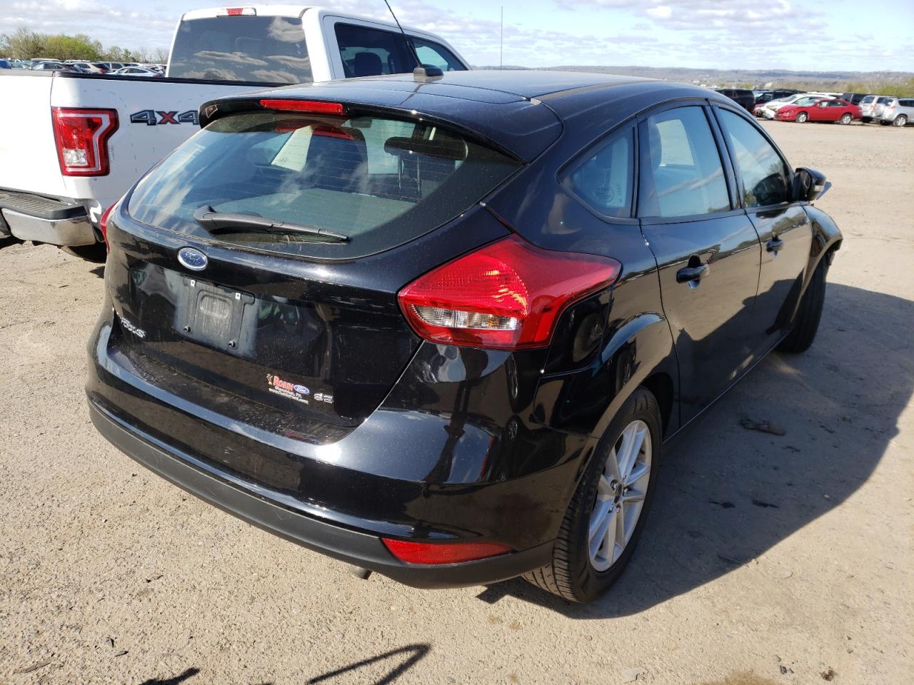 Photo 4 from auction – 2018 FORD FOCUS SE with VIN 1FADP3K23JL281486