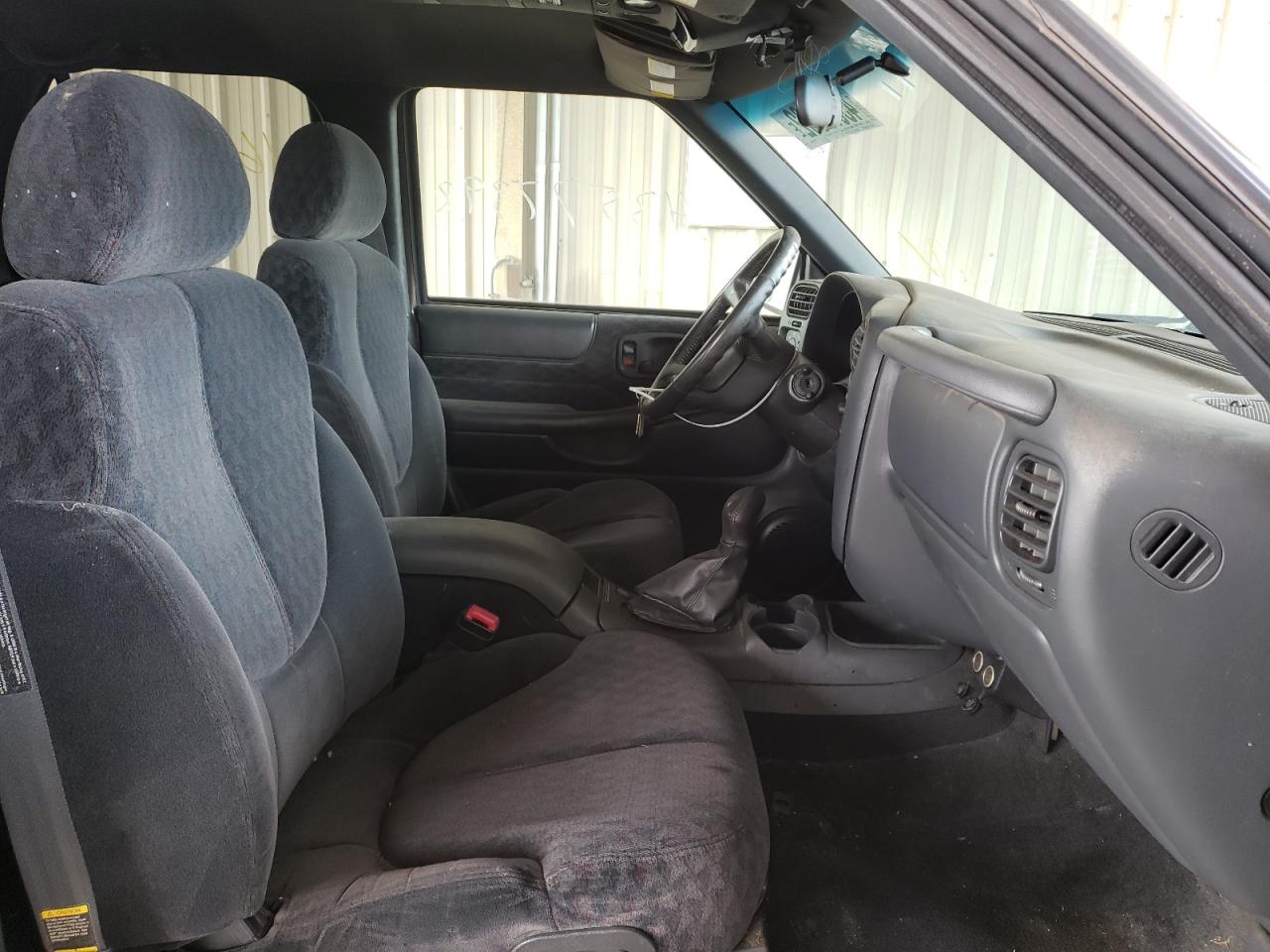 Photo 5 from auction – 2000 GMC JIMMY / EN with VIN 1GKDT13W3Y2391468