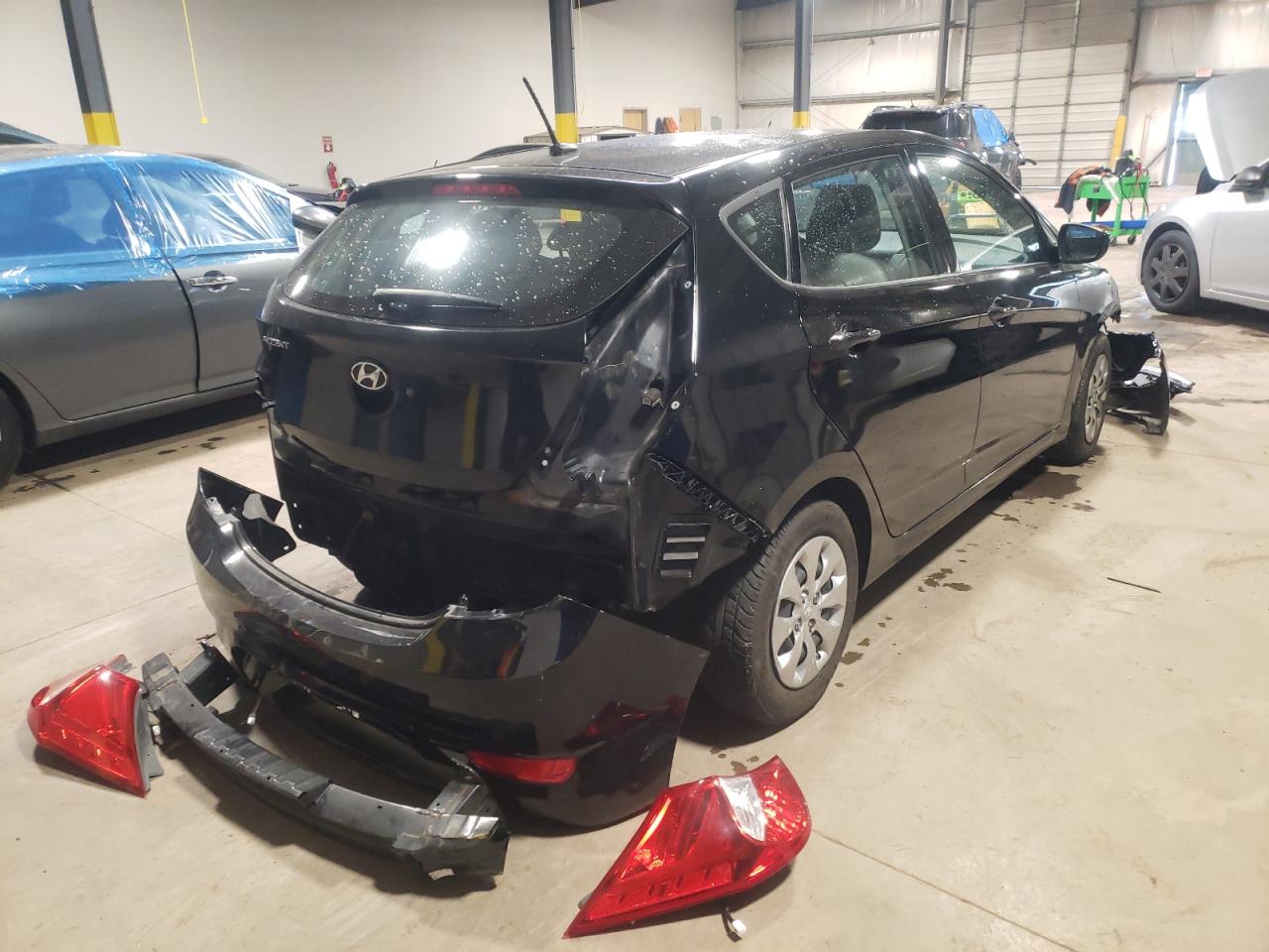 صورة رقم 4 من المزاد - 2017 HYUNDAI ACCENT SE مع VIN KMHCT5AE9HU307789