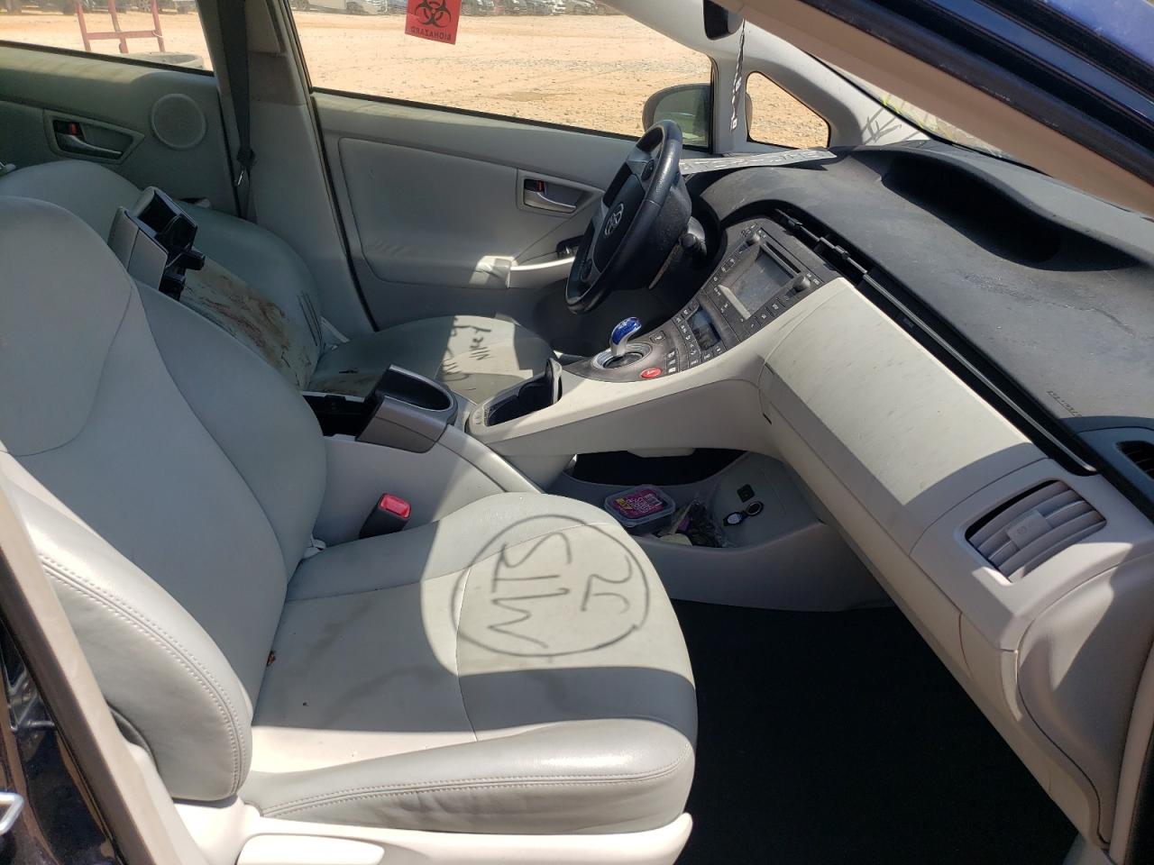 Photo 5 from auction – 2013 TOYOTA PRIUS with VIN JTDKN3DU3D1723897