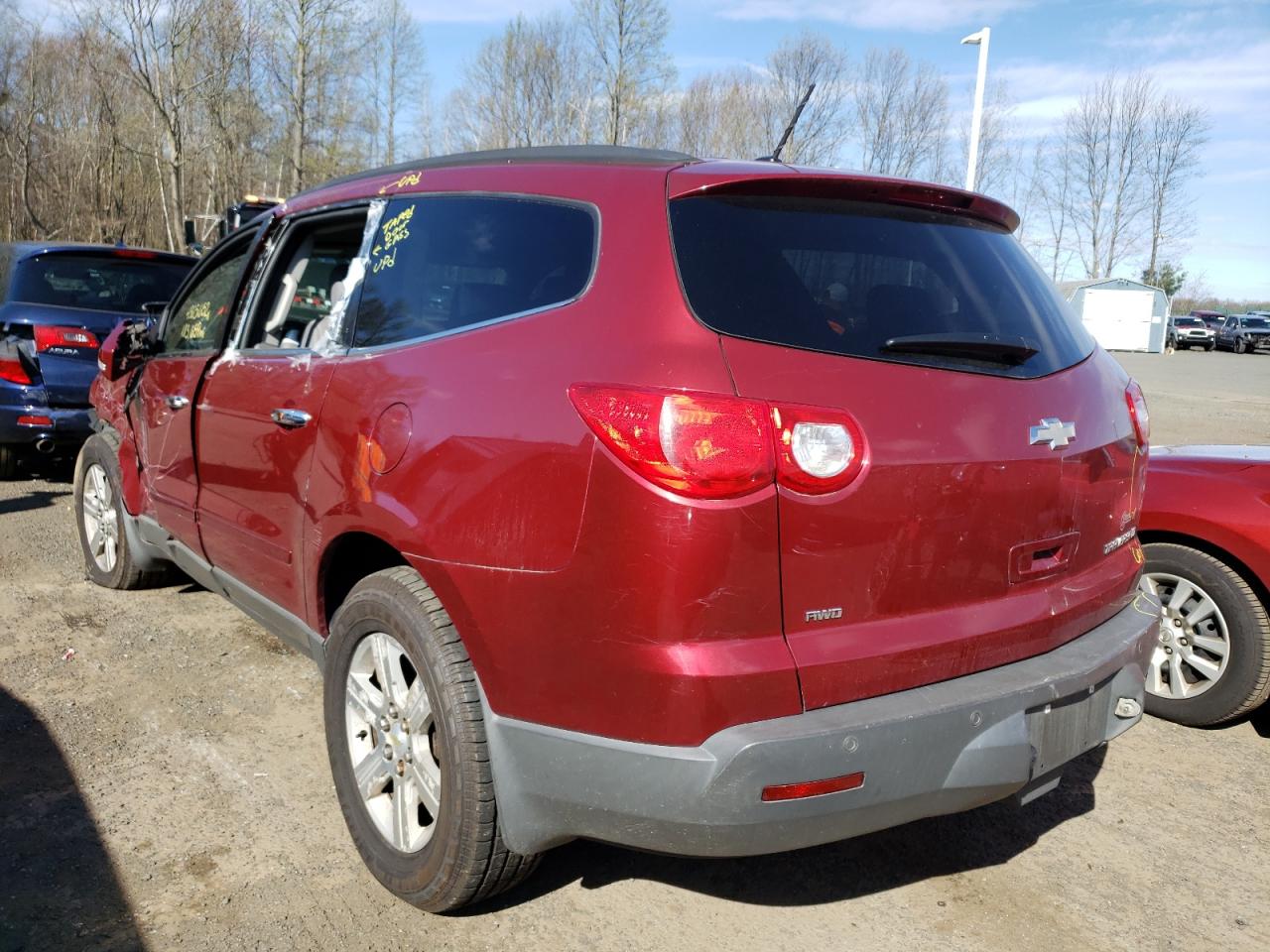 Photo 3 from auction – 2010 CHEVROLET TRAVERSE L with VIN 1GNLVFED8AJ264745