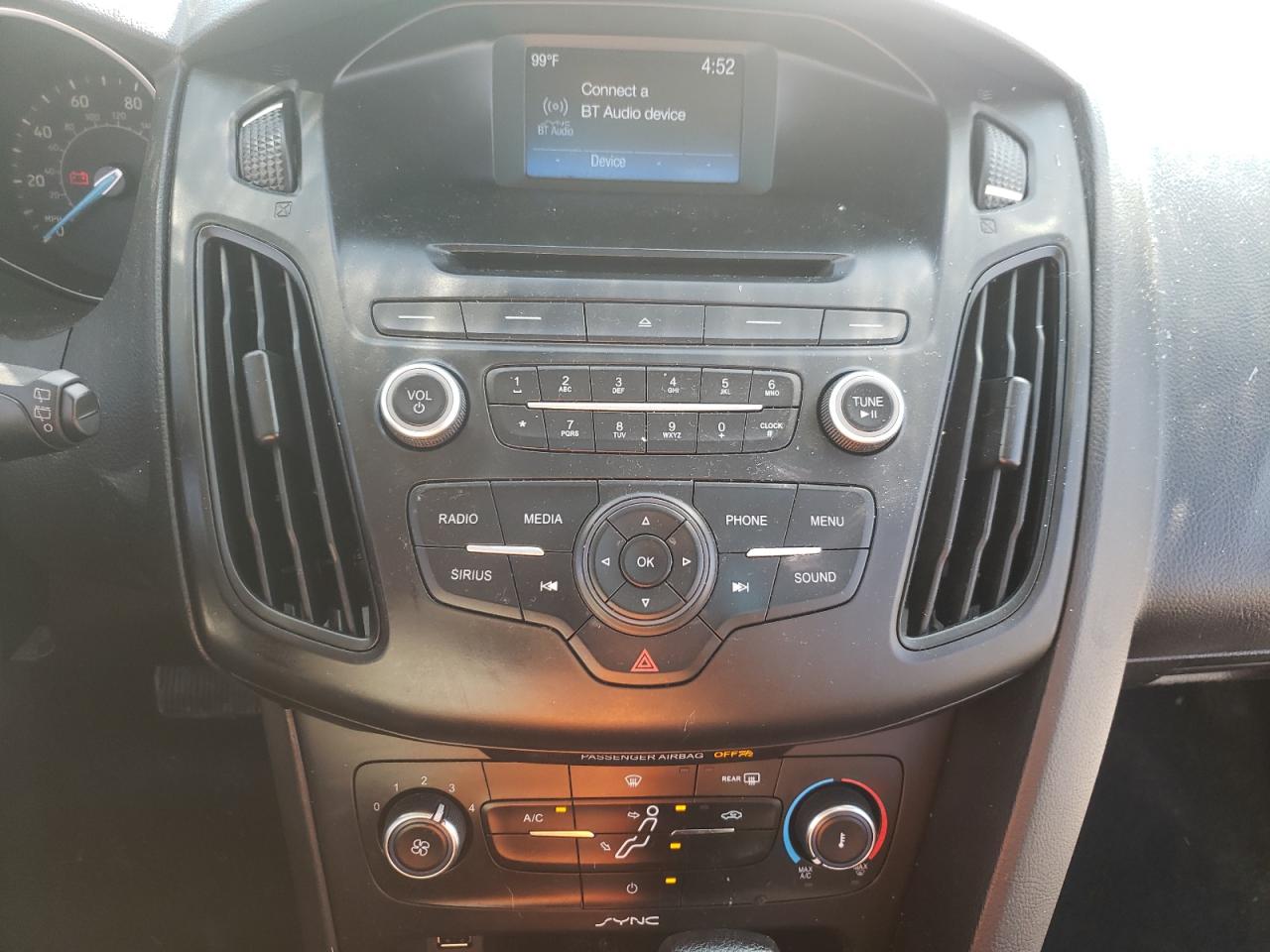 Photo 9 from auction – 2017 FORD FOCUS SE with VIN 1FADP3K21HL231907