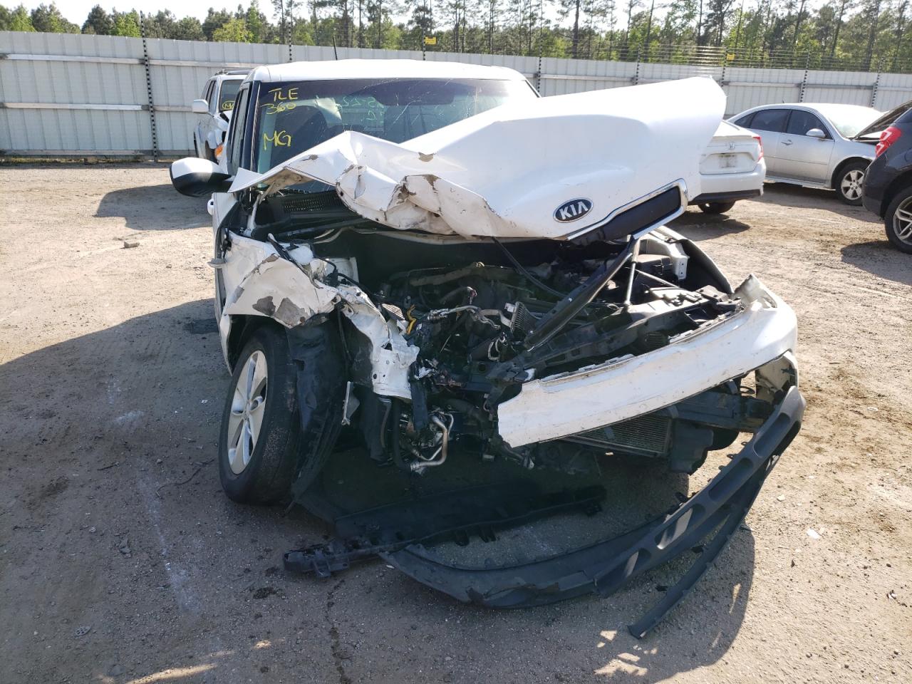 Photo 9 from auction – 2014 KIA SOUL with VIN KNDJN2A22E7066355