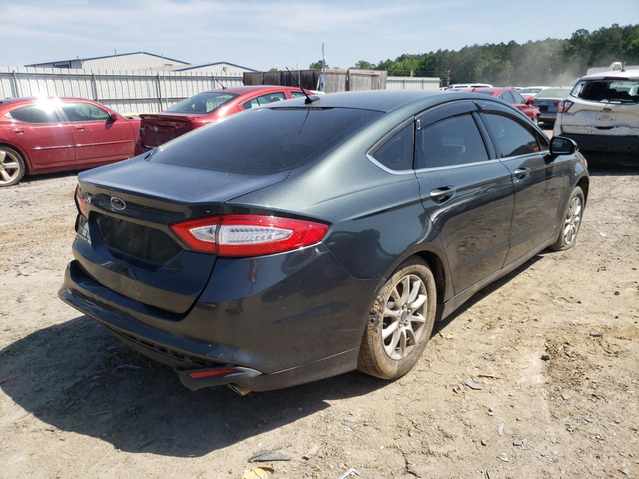 Photo 4 from auction – 2015 FORD FUSION S with VIN 3FA6P0G72FR261590