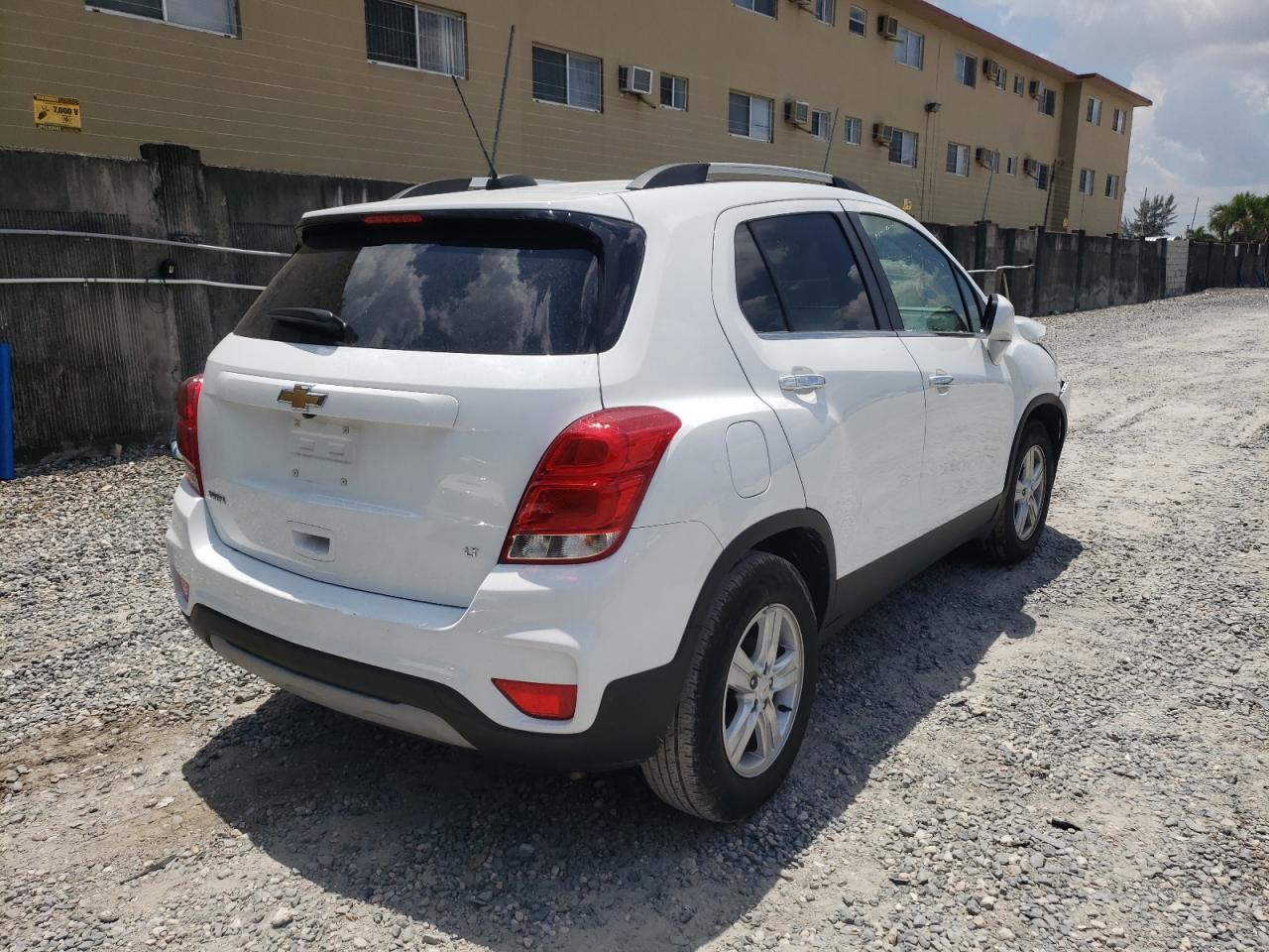 Photo 4 from auction – 2018 CHEVROLET TRAX 1LT with VIN KL7CJLSB2JB537014