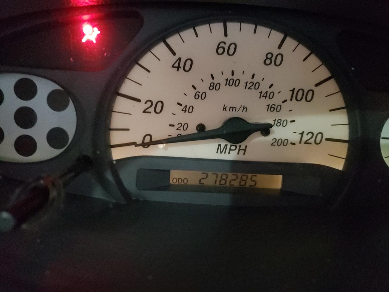 Photo 8 from auction – 2001 TOYOTA ECHO with VIN JTDAT123610159339