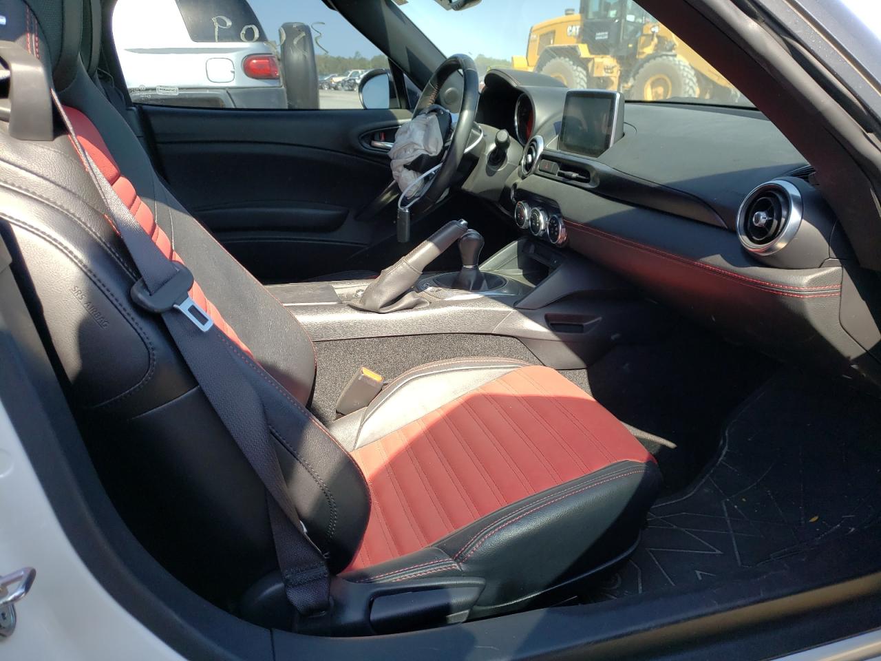 Photo 5 from auction – 2017 FIAT 124 SPIDER with VIN JC1NFAEK8H0108556