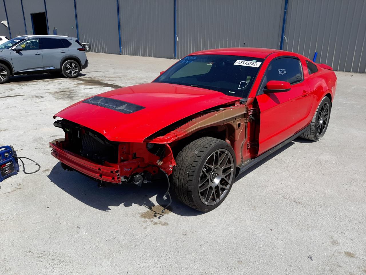 Photo 2 from auction – 2012 FORD MUSTANG SH with VIN 1ZVBP8JS7C5209243