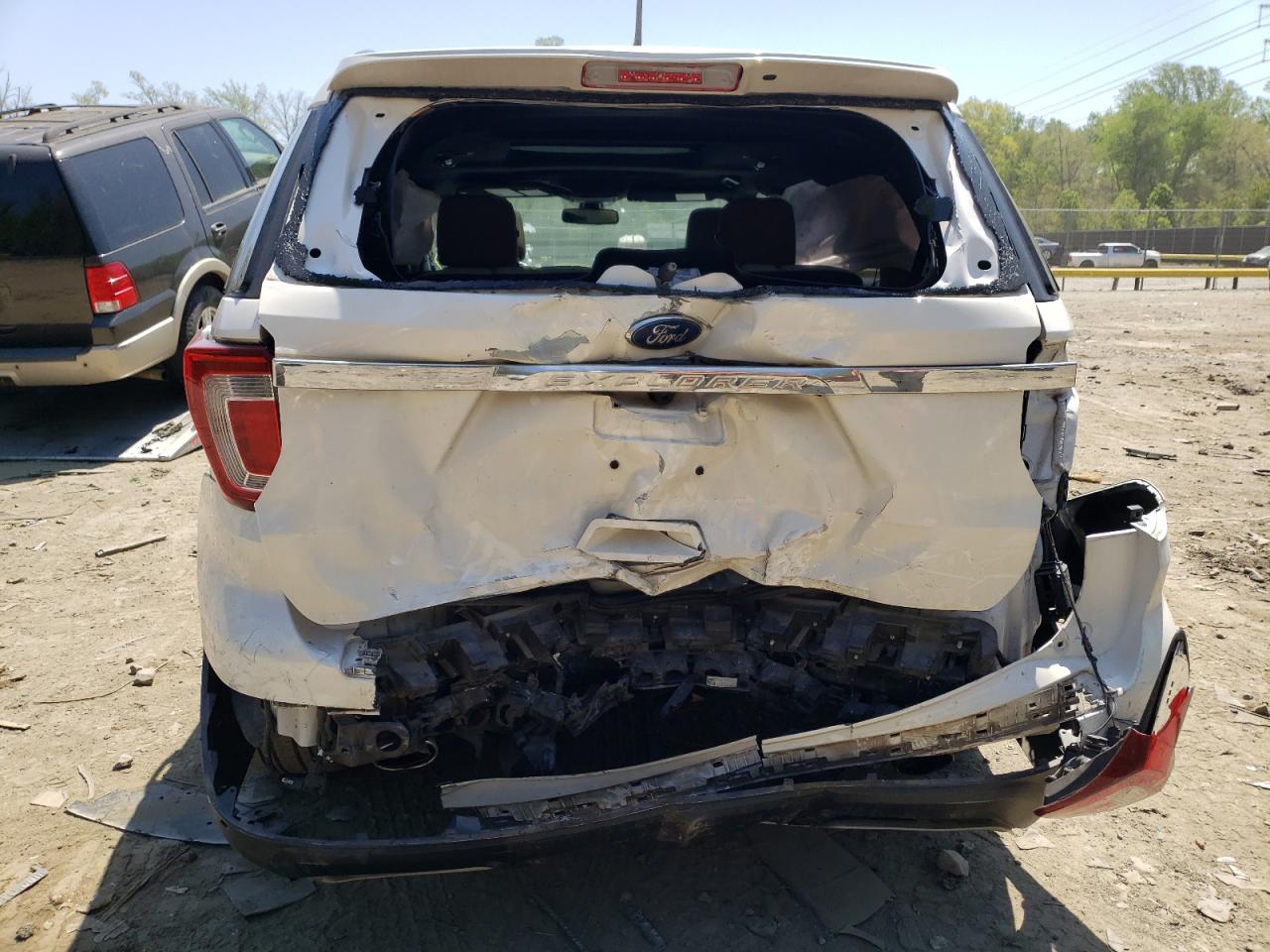 Photo 9 from auction – 2018 FORD EXPLORER L with VIN 1FM5K8F82JGC23849