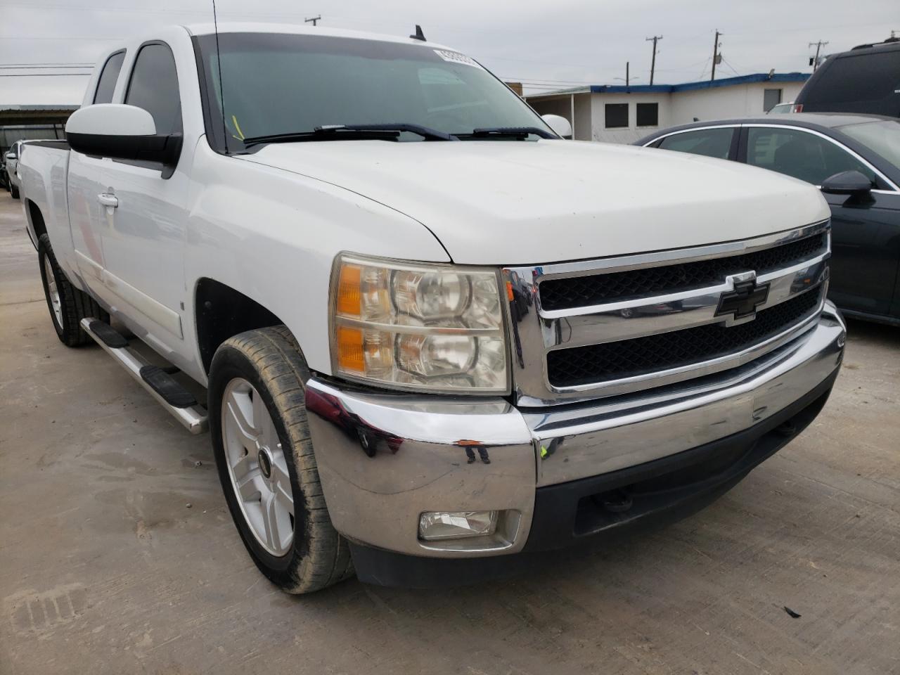 CHEVROLET SILVERADO 2007 with VIN 2GCEC19J871652099 - Photo from auction