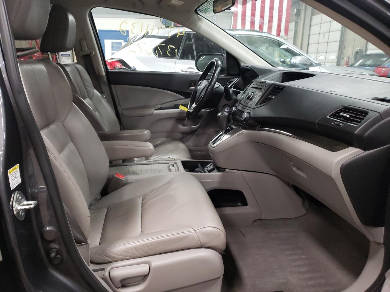 Photo 5 from auction – 2012 HONDA CR-V with VIN 5J6RM4H75CL018317