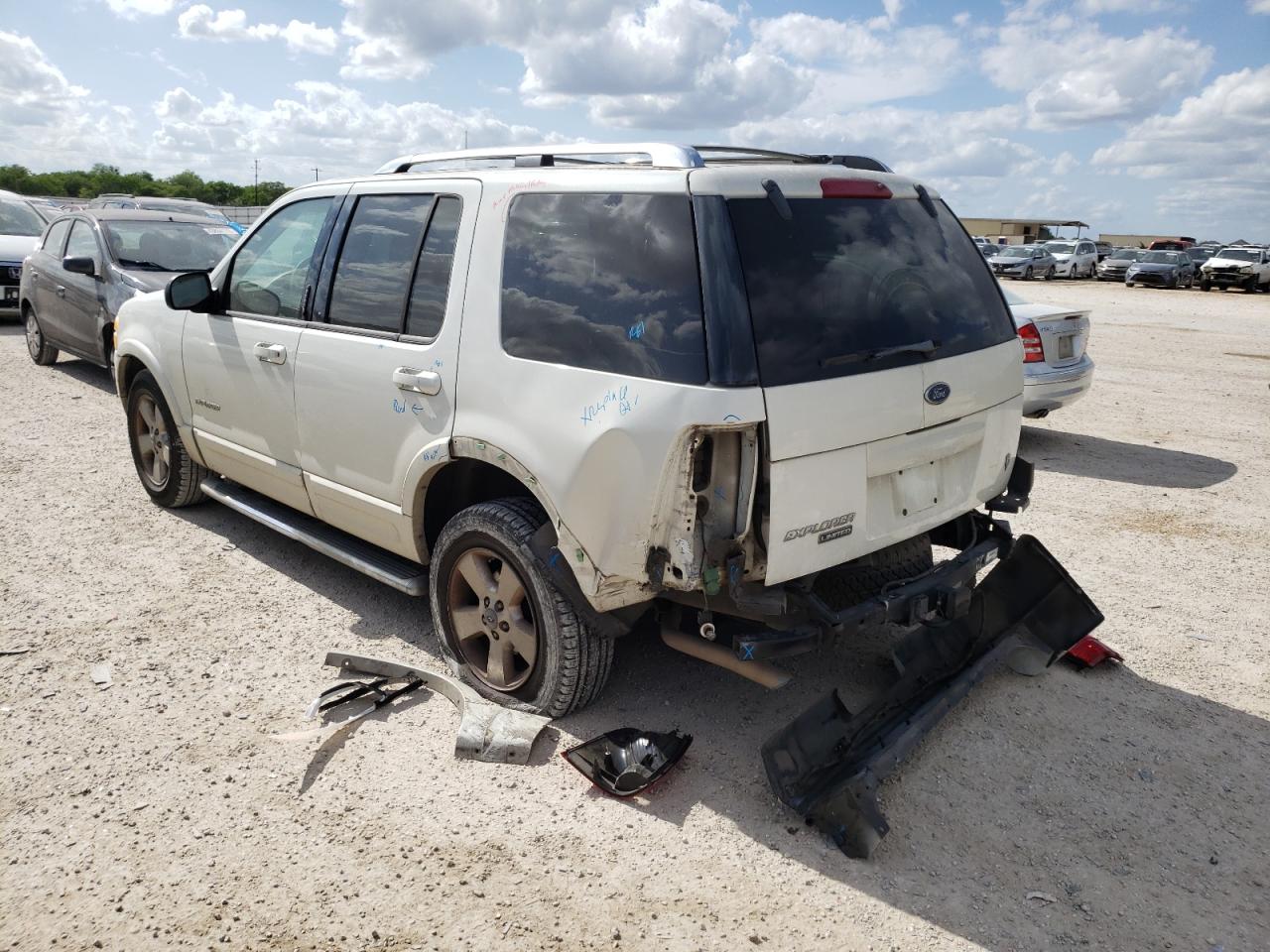Photo 3 from auction – 2004 FORD EXPLORER L with VIN 1FMZU65W54ZA07275