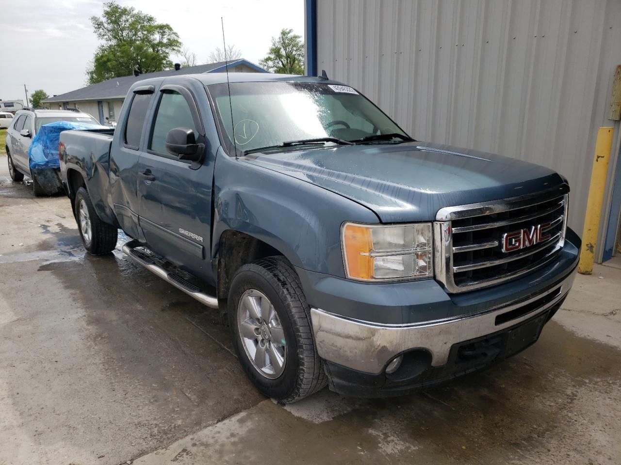 GMC SIERRA K15 2013 with VIN 1GTR2VE75DZ111049 - Photo from auction