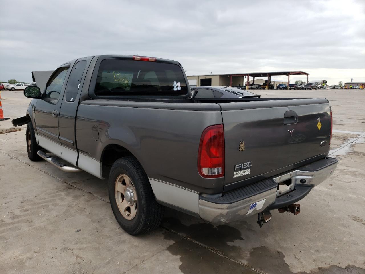 Photo 3 from auction – 2002 FORD F150 with VIN 1FTRX17W62NA34629