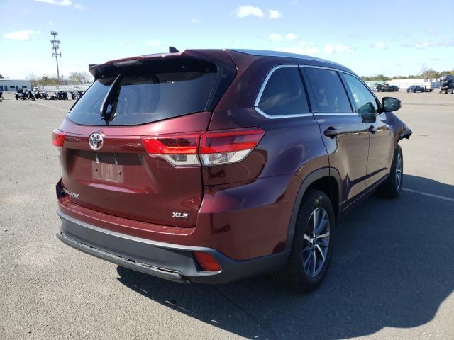 Photo 4 from auction – 2018 TOYOTA HIGHLANDER with VIN 5TDKZRFH3JS250900