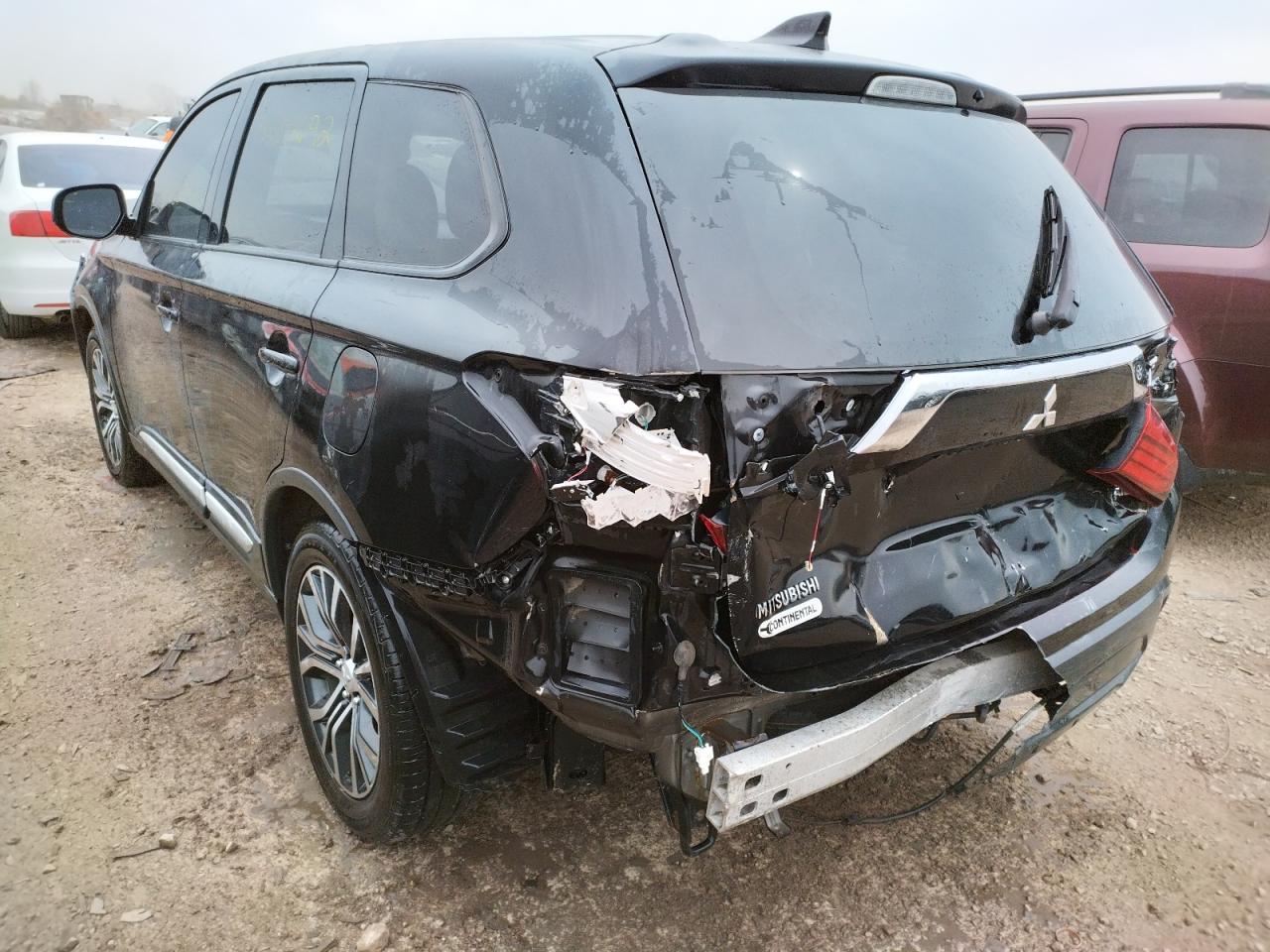 Photo 3 from auction – 2017 MITSUBISHI OUTLANDER with VIN JA4AD2A32HZ042457