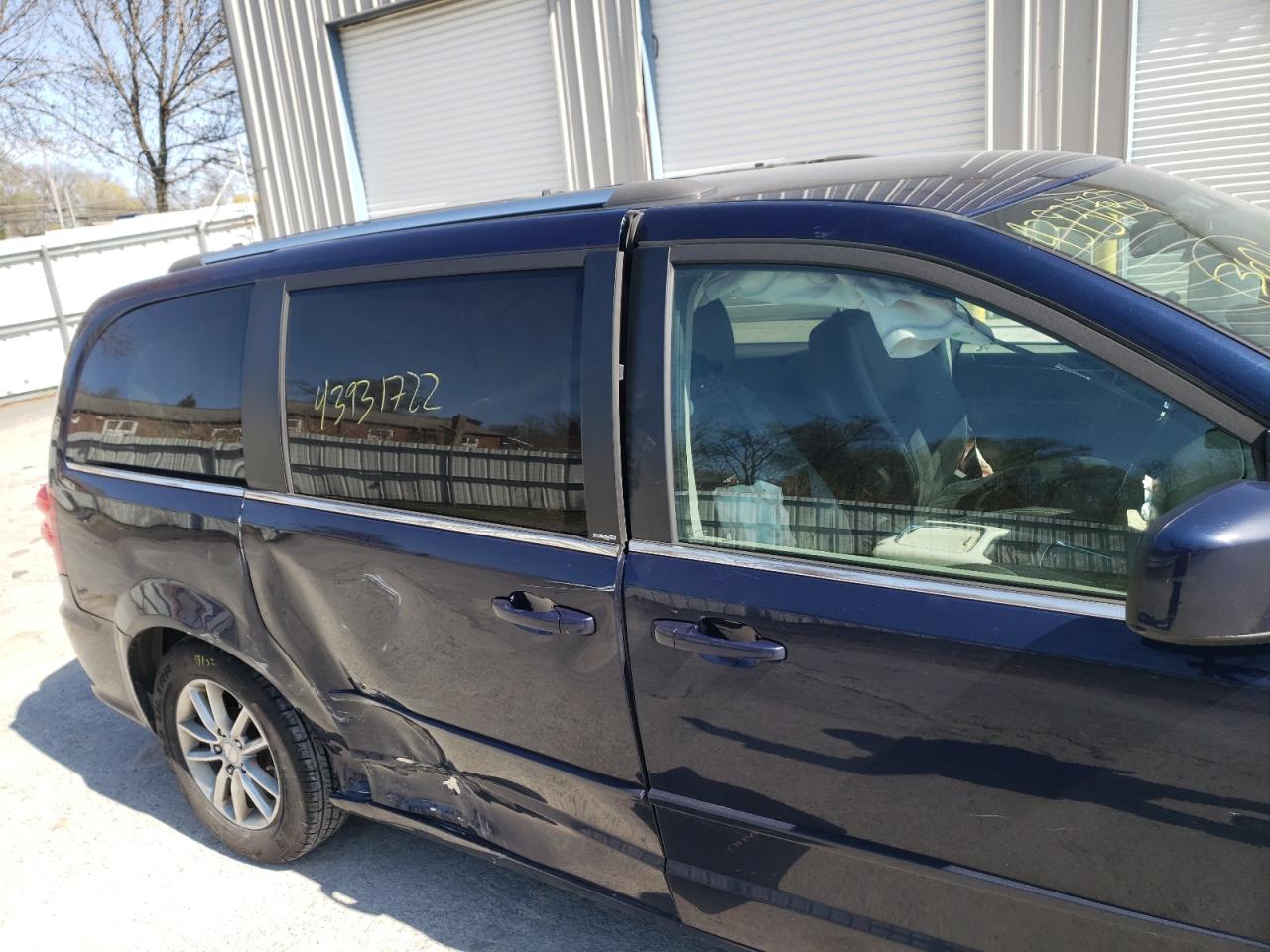 Photo 9 from auction – 2014 DODGE GRAND CARA with VIN 2C4RDGCG5ER347916