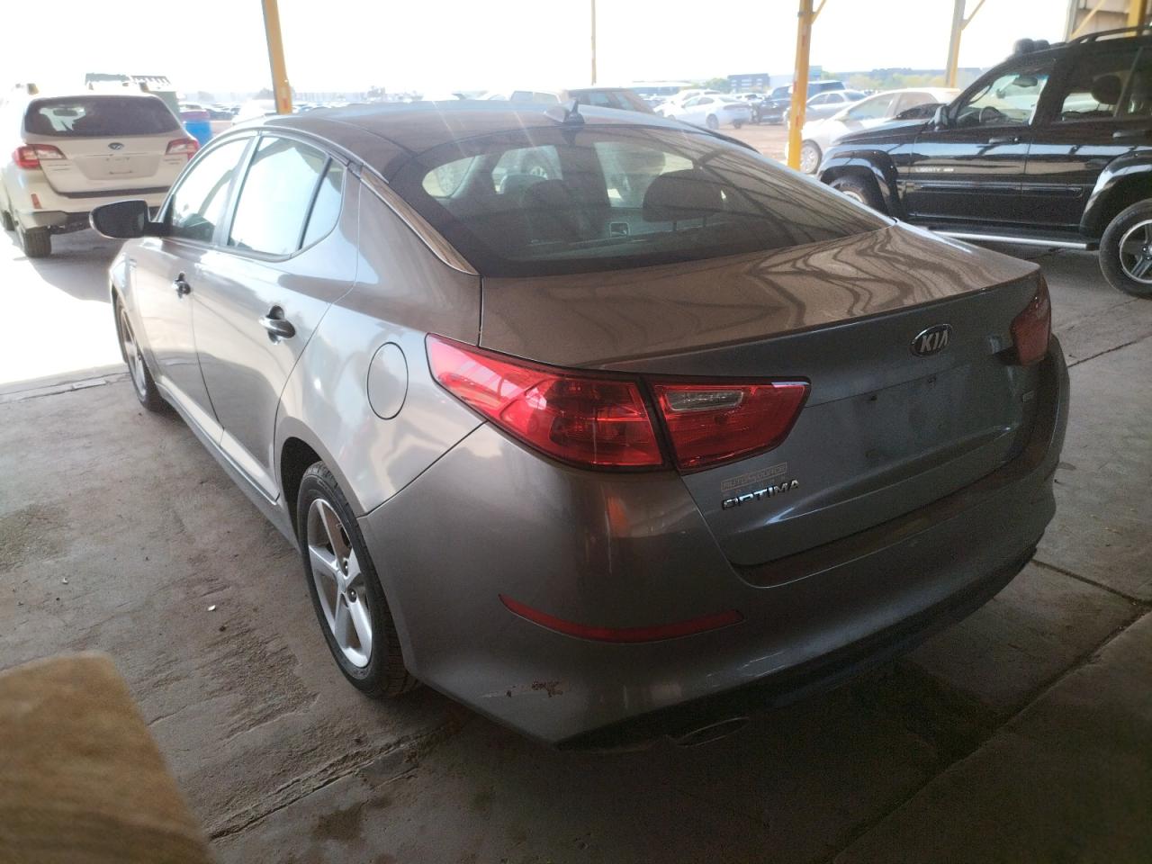 Photo 3 from auction – 2015 KIA OPTIMA LX with VIN 5XXGM4A73FG476305