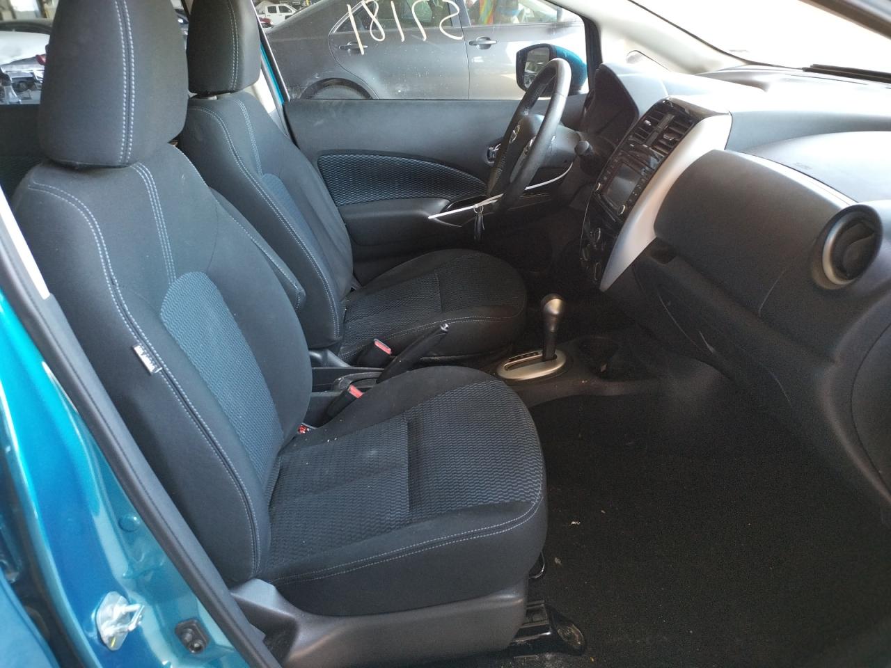Photo 5 from auction – 2015 NISSAN VERSA NOTE with VIN 3N1CE2CP2FL359481