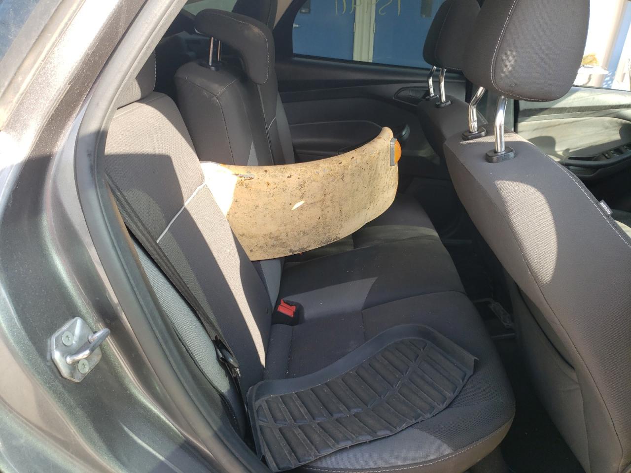 Photo 6 from auction – 2012 FORD FOCUS SE with VIN 1FAHP3K28CL377389