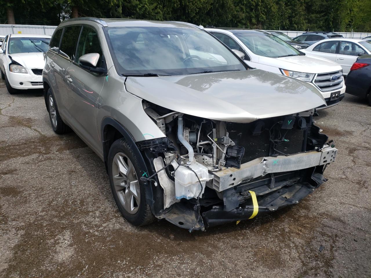 TOYOTA HIGHLANDER 2015 with VIN 5TDDKRFH2FS156625 - Photo from auction