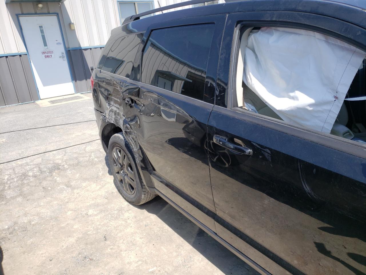 Photo 9 from auction – 2016 DODGE JOURNEY SE with VIN 3C4PDCAB8GT219886
