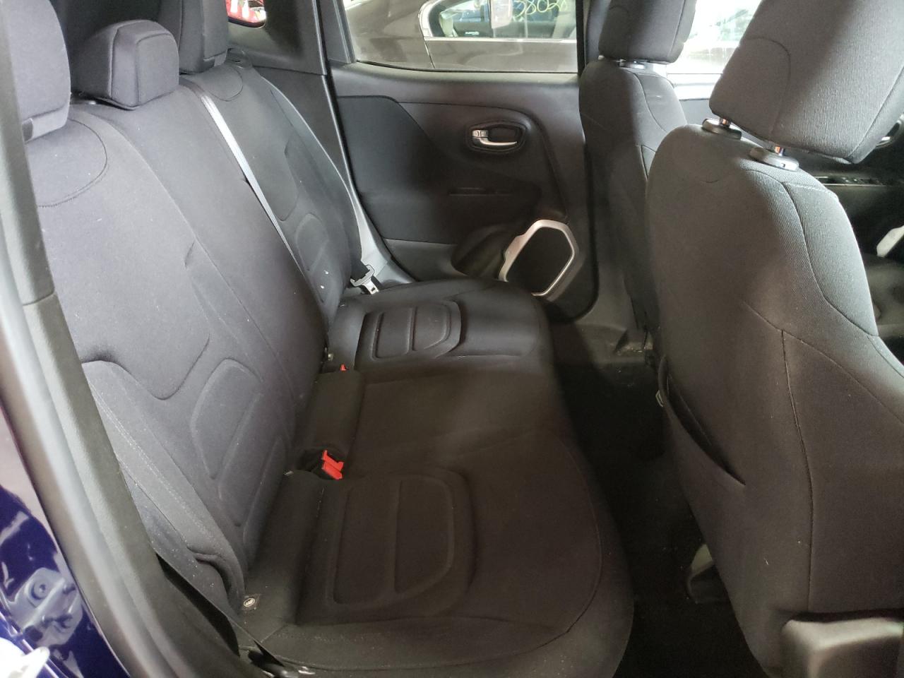 Photo 6 from auction – 2018 JEEP RENEGADE L with VIN ZACCJBBB7JPJ38860