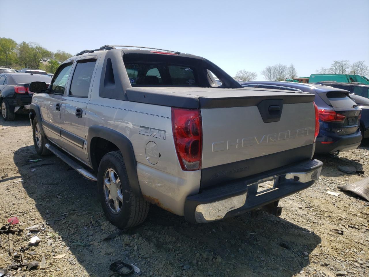 Photo 3 from auction – 2004 CHEVROLET AVALANCHE with VIN 3GNEK12T74G340459