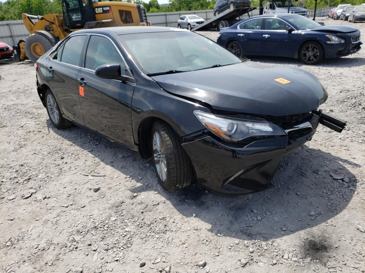 TOYOTA CAMRY LE 2017 with VIN 4T1BF1FK4HU772104 - Photo from auction