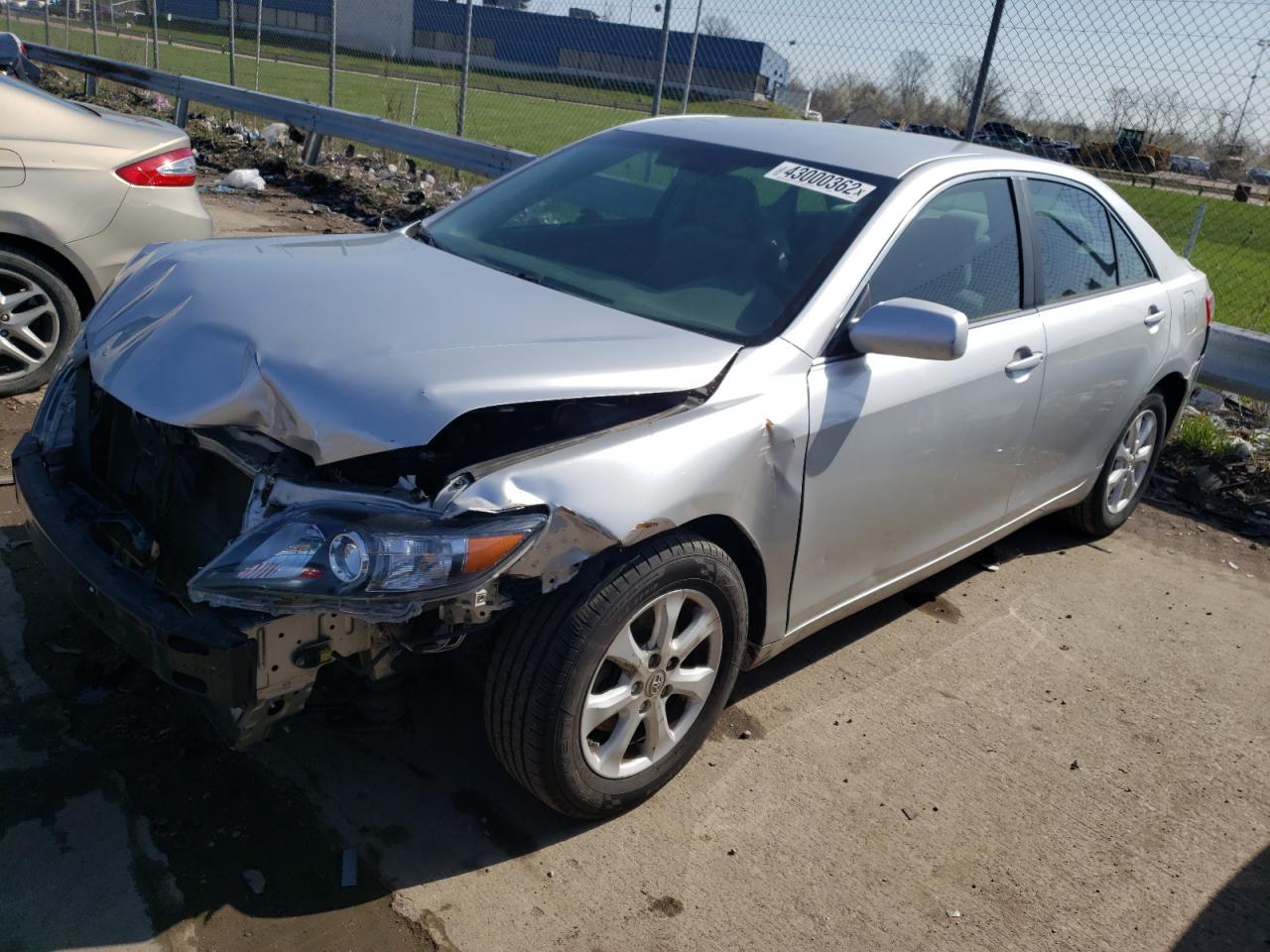 Photo 2 from auction – 2011 TOYOTA CAMRY BASE with VIN 4T4BF3EK1BR216570