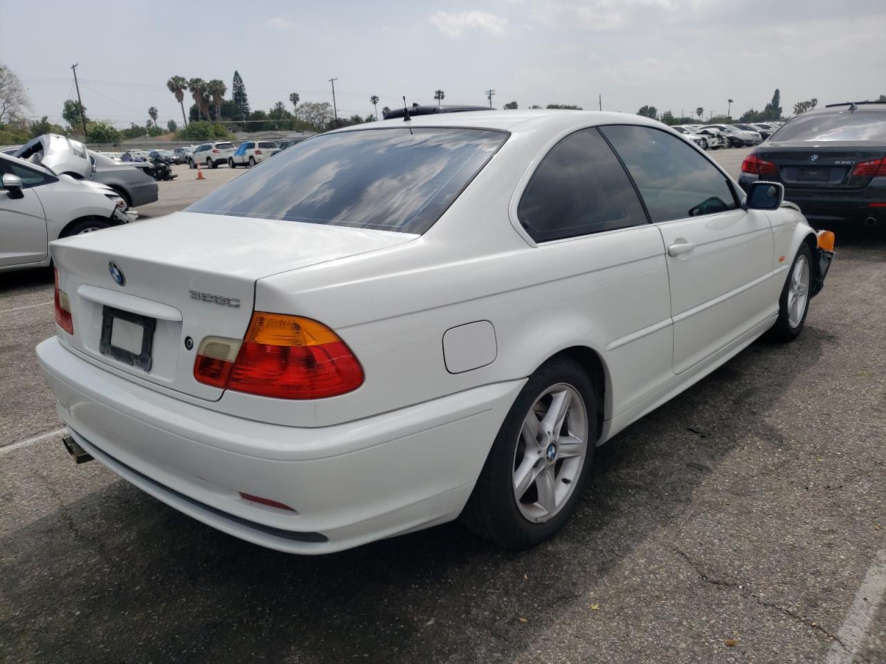Photo 4 from auction – 2000 BMW 328 CI with VIN WBABM534XYJN93717