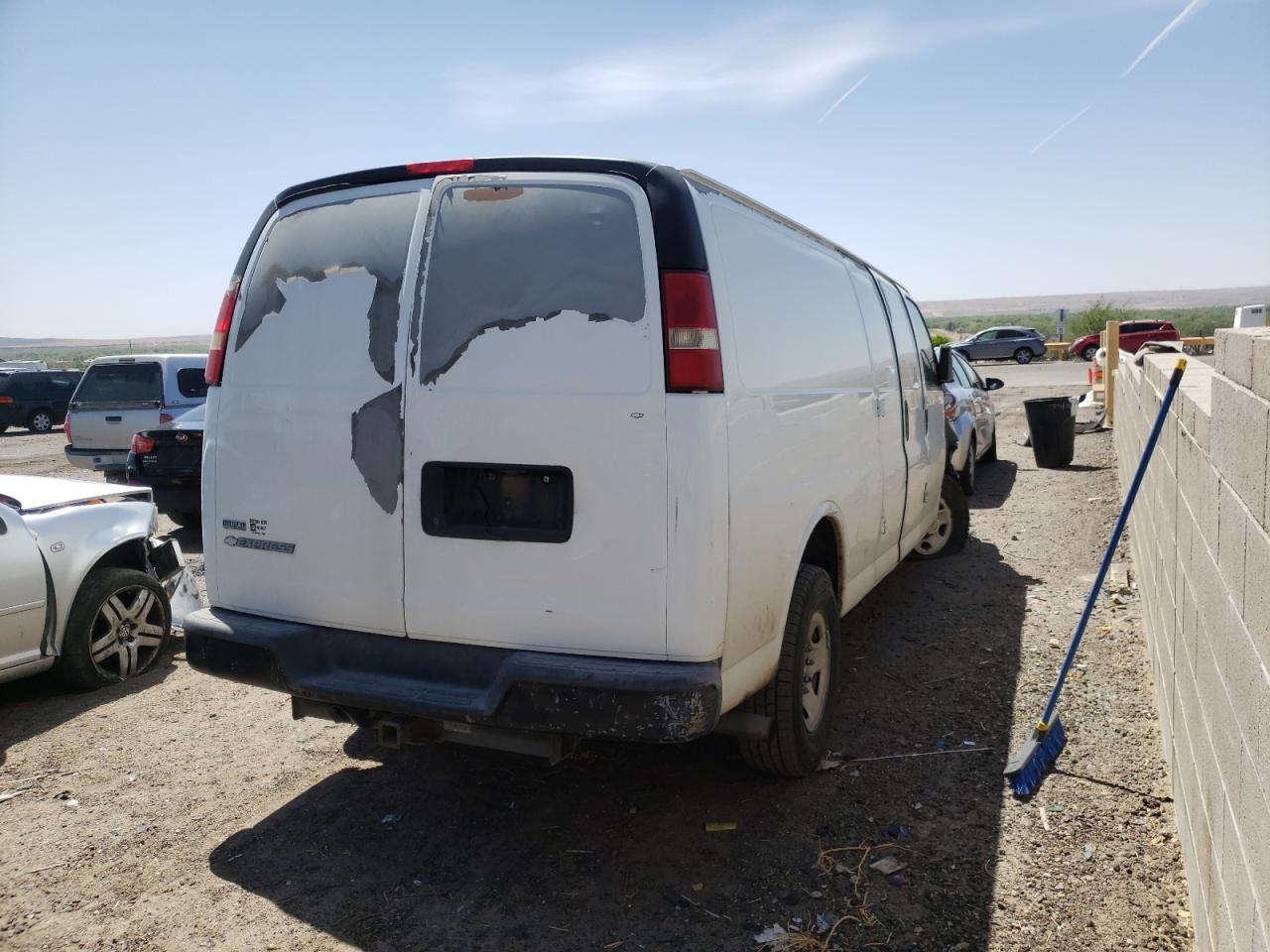 Photo 4 from auction – 2010 CHEVROLET EXPRESS G2 with VIN 1GCZGGBAXA1112950