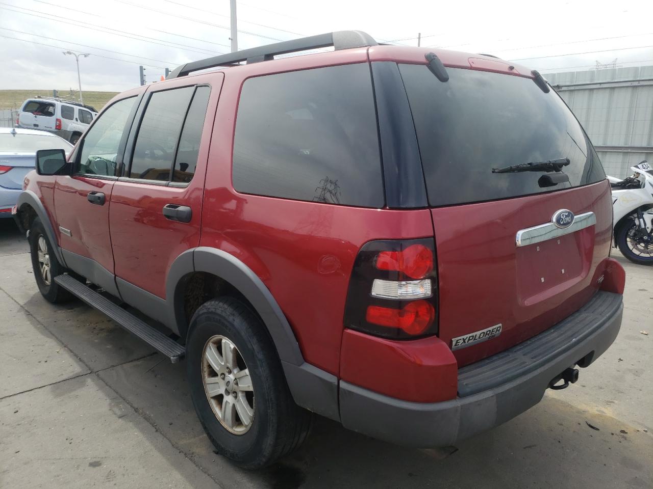 Photo 3 from auction – 2006 FORD EXPLORER X with VIN 1FMEU73E16UB41277