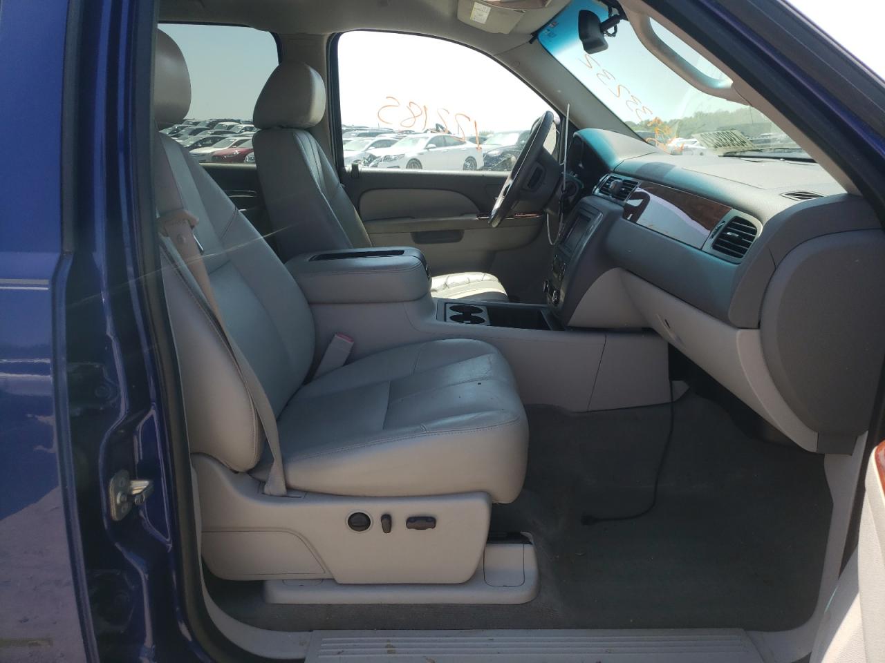 Photo 5 from auction – 2010 GMC SIERRA K15 with VIN 3GTRKWE37AG227125