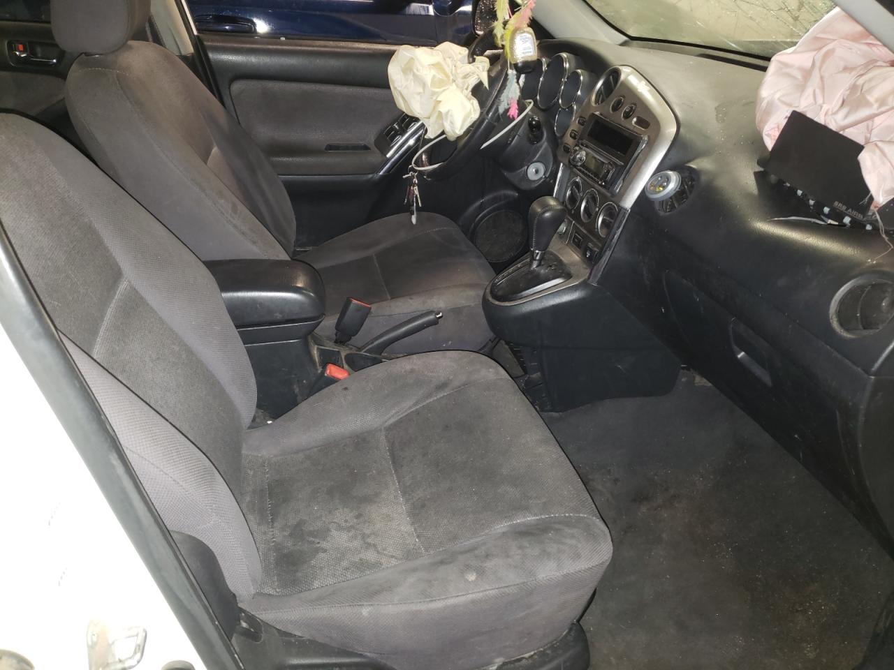 Photo 5 from auction – 2004 TOYOTA COROLLA MA with VIN 2T1LR32E44C198297