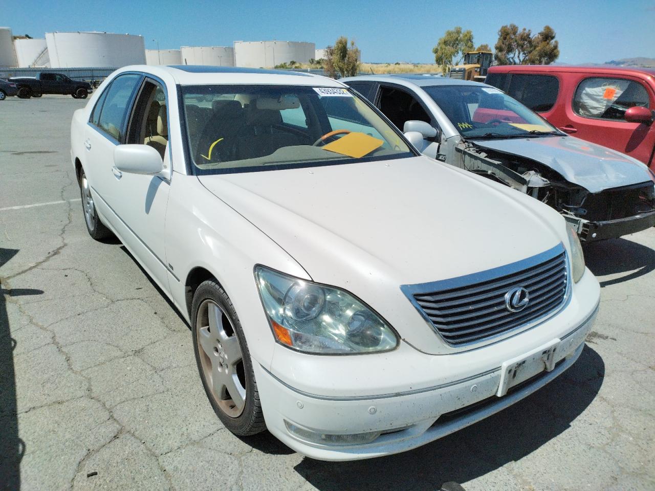 LEXUS LS 430 2004 with VIN JTHBN36F040166613 - Photo from auction