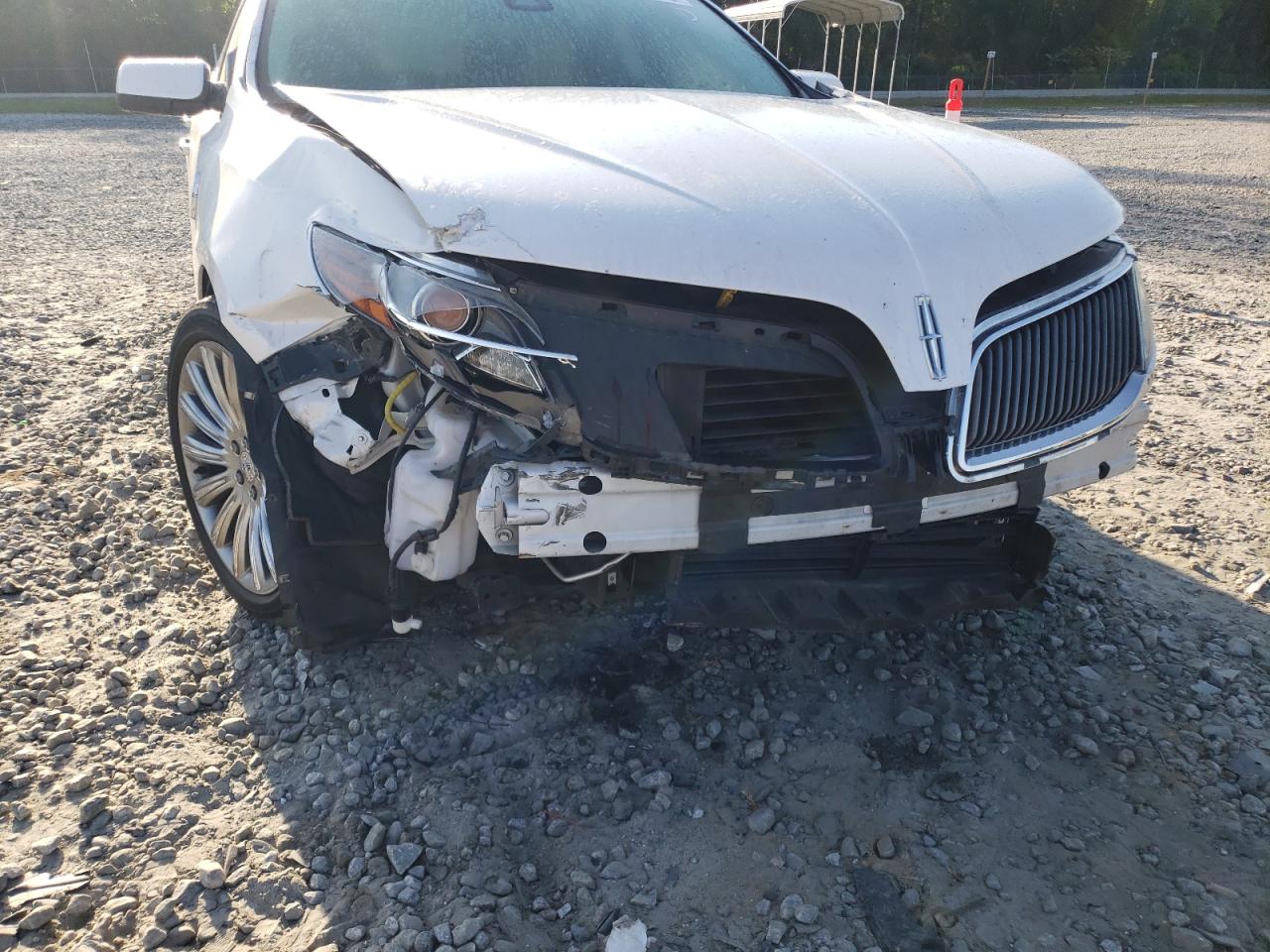 Photo 9 from auction – 2013 LINCOLN MKS with VIN 1LNHL9DK1DG609360