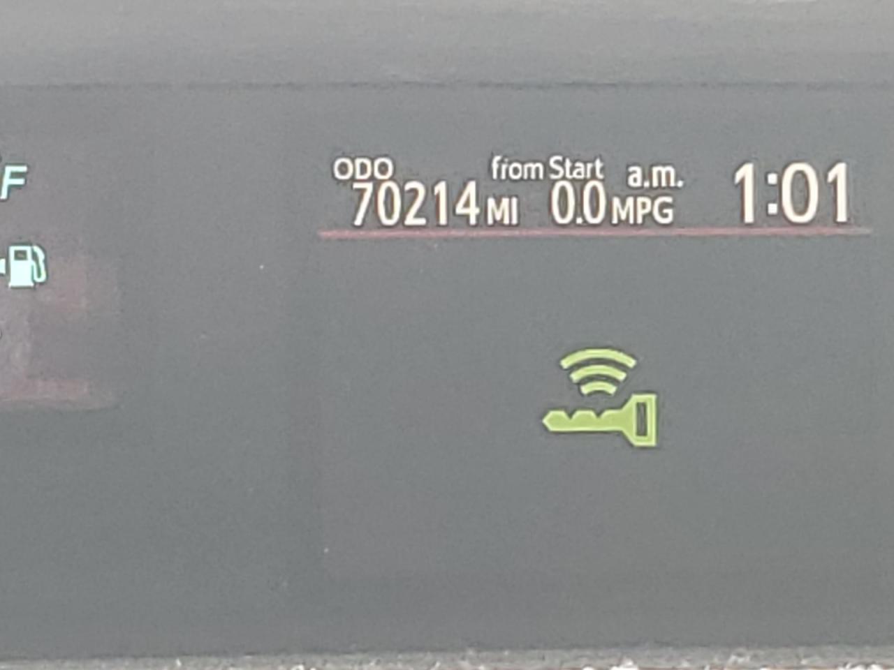 Photo 8 from auction – 2014 TOYOTA PRIUS C with VIN JTDKDTB33E1084290