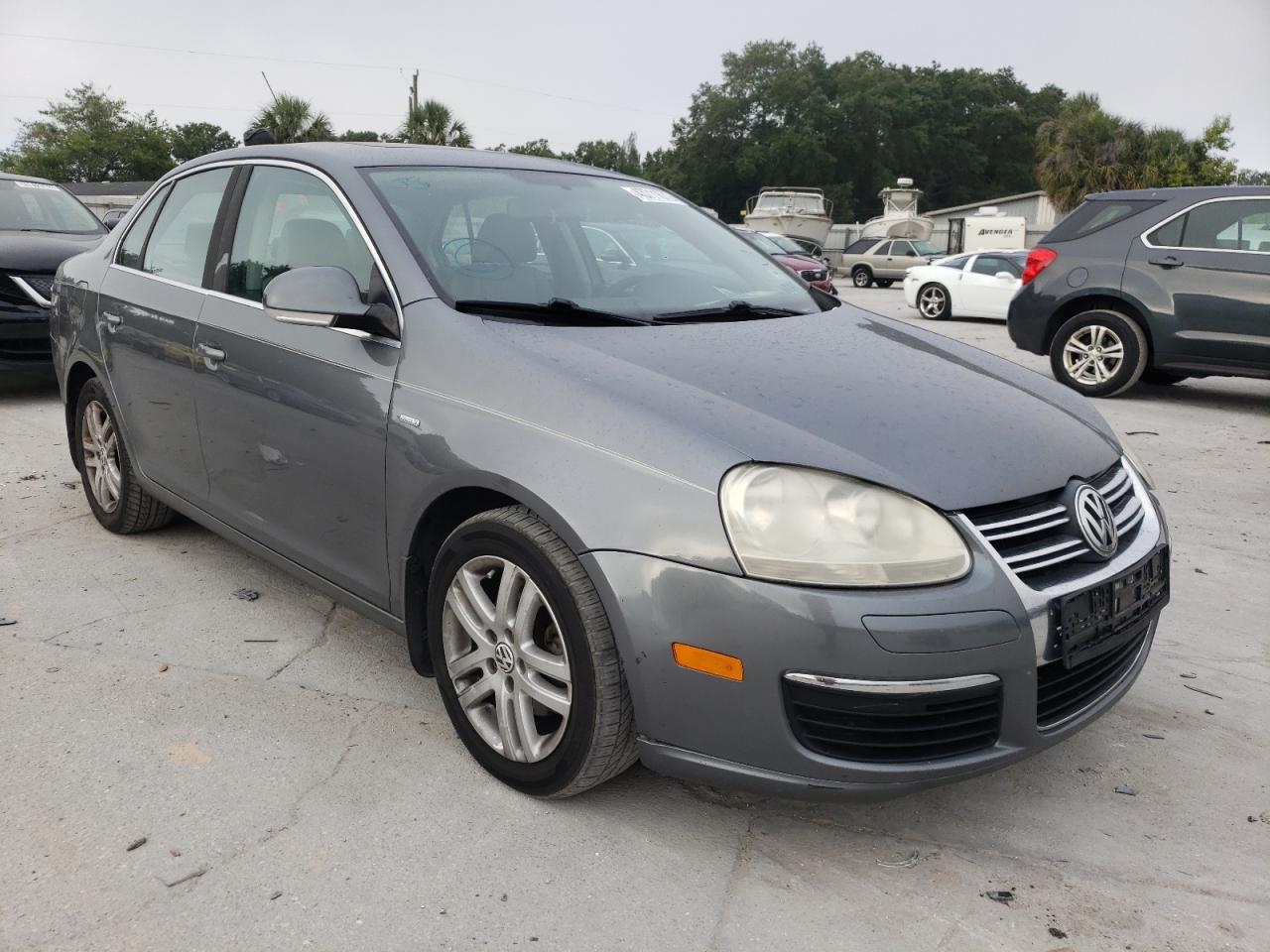 VOLKSWAGEN JETTA WOLF 2007 with VIN 3VWEF71K67M151751 - Photo from auction