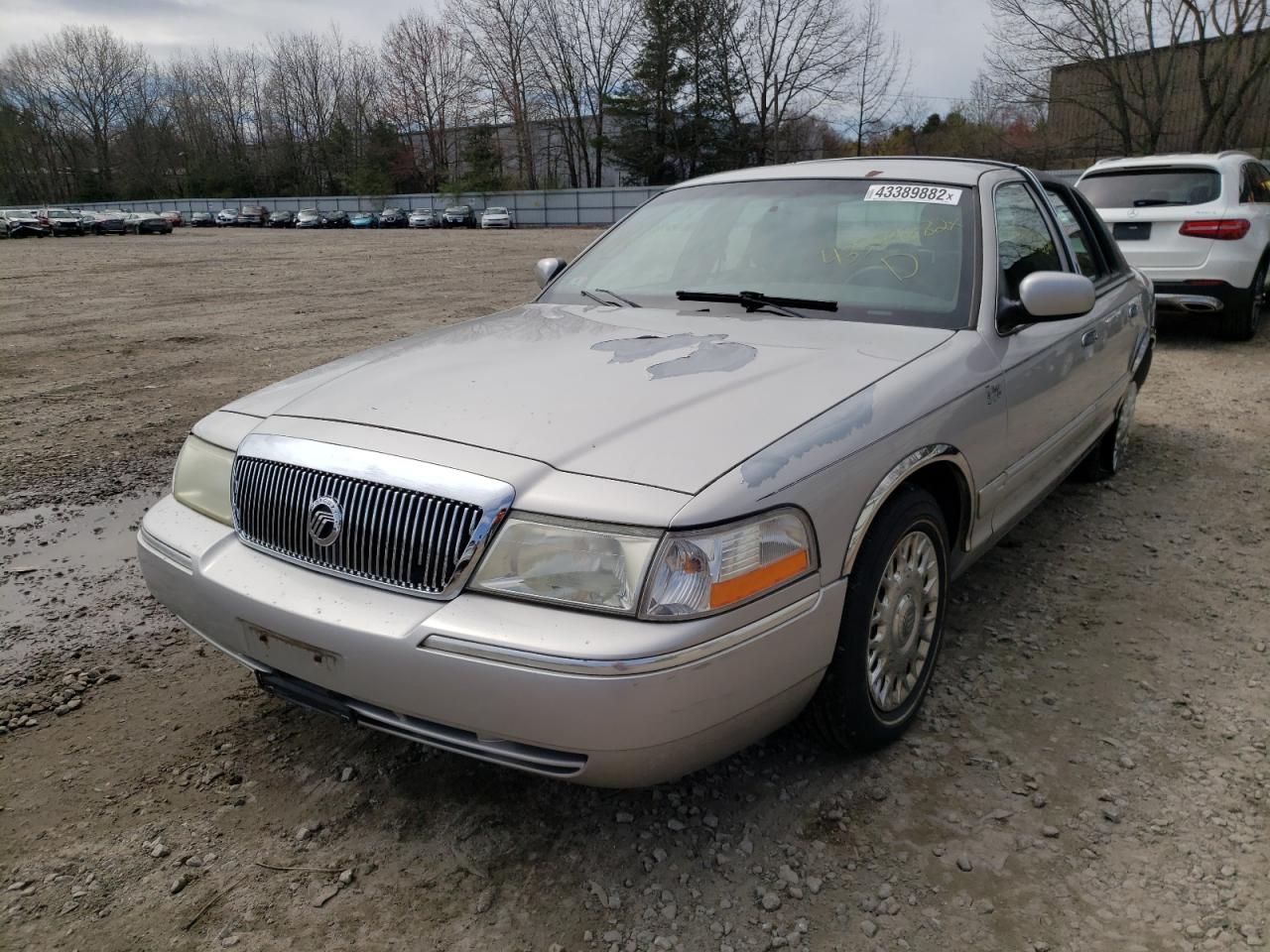 Photo 2 from auction – 2003 MERCURY GRAND MARQ with VIN 2MEFM74W23X683975